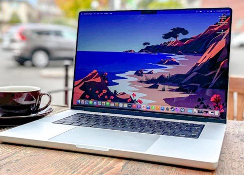 Thử chơi game trên MacBook Pro chip M1 Max, reviewer thốt lên "Đúng là thảm họa"