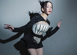 Không chỉ bị nghi mặc đồ nhái Winter (aespa), DJ nóng bỏng của Rap Việt còn 'cosplay' Lisa