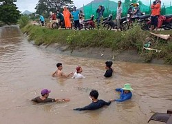 Ninh Thuận: Rơi xuống kênh sau nhà, anh trai đuối nước, em gái mất tích