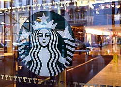 Starbucks đăng khuyến mại Black Friday rõ ràng từng chữ vẫn bị chỉ trích gay gắt, thế mới thấy người dùng Việt Nam khổ vì bị nhà bán lẻ "lươn" mọi nơi mọi lúc