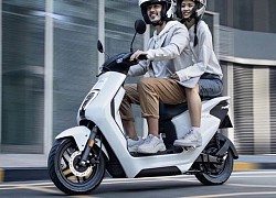 Vì sao xe máy Honda đang bán thua xe máy Trung Quốc?