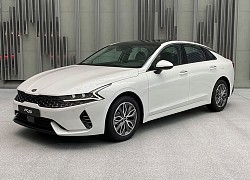 Sedan hơn 1 tỷ đồng, chọn Kia K5 hay Toyota Camry?