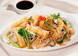 Bún gạo xào rau củ