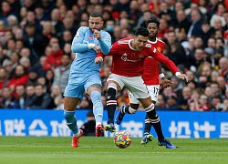 Phòng ngự thảm họa, Man United thua đau đại chiến trước Man City