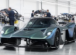 Aston Martin Valkyrie hoàn thiện chiếc đầu tiên cho đại gia, đón đầu đối thủ Mercedes-AMG One