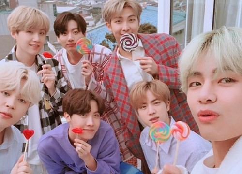 BTS ngoài đời ngọt ngào quá sức khiến đối tác cũng mê như điếu đổ