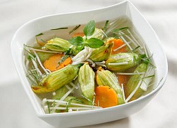 Canh bông bí nấm kim châm