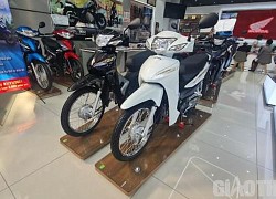 Giá xe máy Honda tháng 11/2021: Nhiều phiên bản thấp hơn mức niêm yết