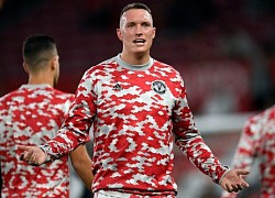 Phil Jones được 13 CLB quan tâm