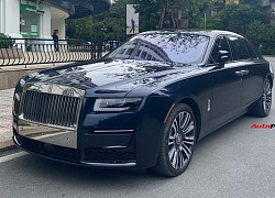 Tóm gọn Rolls-Royce Ghost 2021 màu độc nhất Việt Nam: Âm thầm về nước, chưa ra biển nhưng chăm chỉ lượn phố nhất