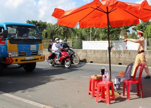 Nằm cạnh thành phố "đỏ", huyện lập chốt kiểm soát nhiều nhất tỉnh