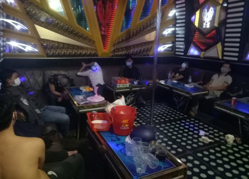 Công an Quảng Ngãi triệt xóa ổ ma túy trong Karaoke Sao Mai