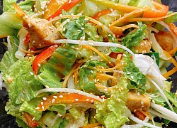 Cách làm salad gà áp chảo thơm ngon, hấp dẫn cho ngày ăn eat clean