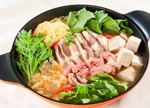 Lẩu bắp bò chua cay