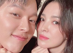 Muốn xỉu vì Song Hye Kyo và "tình mới" Jang Ki Yong kề mặt sát màn hình, trời ơi nhìn làn da của 2 cực phẩm nhan sắc đi!