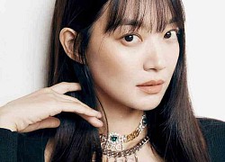 Shin Min Ah lên phim mặc nhàng nhàng, 'xả vai' liền thách thức mốt diện xuyên thấu