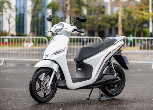 So găng xe máy điện Evgo A với đối thủ cạnh tranh VinFast Feliz