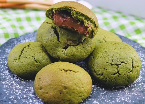 Cách làm bánh cookie matcha nhân socola tan chảy bằng nồi chiên không dầu