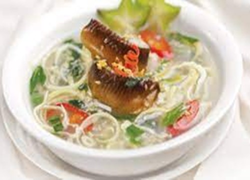 Canh lươn nấu bắp chuối hột