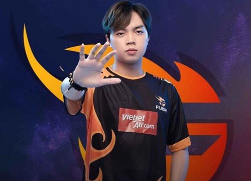 Liên Quân Mobile: ADC try-hard cực căng cùng Team Flash, quyết tâm trở lại tại AIC 2021