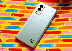 OnePlus Nord 2 x Pac-Man Edition ra mắt với thiết kế mới, có mặt lưng phát sáng, giá gần 12 triệu đồng