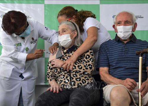 Brazil đã tiêm vaccine ngừa COVID-19 cho hơn 70% dân số