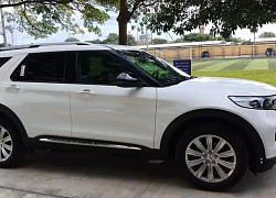 Lộ ảnh thực tế và chi tiết trang bị Ford Explorer 2022 chính hãng đầu tiên Việt Nam: Giá hơn 2,2 tỷ nhưng bạt ngàn 'đồ chơi', đe nẹt VW Teramont