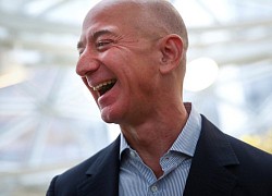 Ông chủ Amazon Jeff Bezos bị chỉ trích vì "keo kiệt" khi làm từ thiện