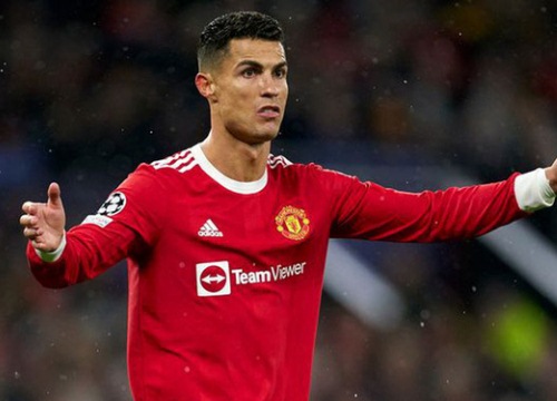 Ronaldo có tố chất HLV nhưng chưa thể dẫn dắt Man United