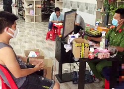 Tạm giữ hơn 16.000 lọ nước hoa, mỹ phẩm xuất xứ nước ngoài nghi nhập lậu