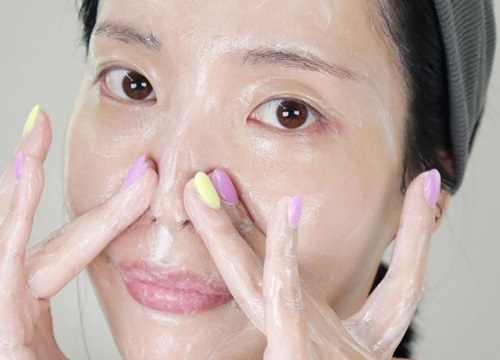 5 lỗi skincare mùa đông khiến da bạn lúc nào cũng khô sần