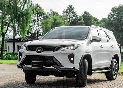 Bảng giá xe Toyota tháng 11: Toyota Fortuner Legender ưu đãi lên đến 20 triệu đồng