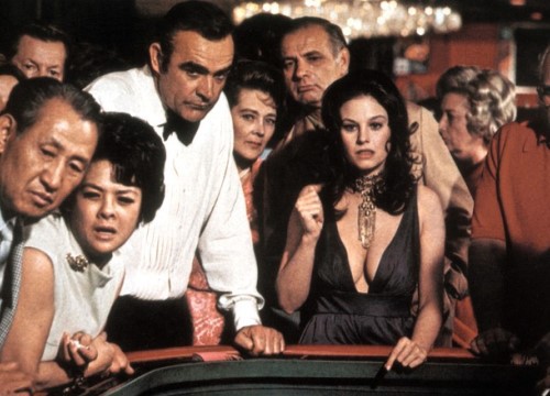 Bond girl Lana Wood từng ngoại tình với Sean Connery