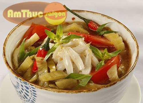 Canh cải chua nấu cá cơm