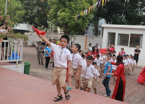 Đề xuất bỏ khái niệm 'trồng người,' 'tiên học lễ, hậu học văn'