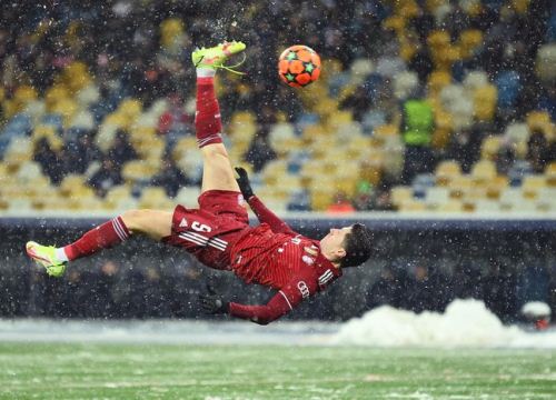 Lewandowski lập kỷ lục với bàn thắng ở Champions League