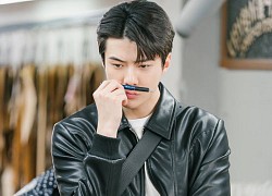 Nam thần Kpop Sehun (EXO) vừa xuất hiện bên Song Hye Kyo đã gây bão, visual như tổng tài ngôn tình làm fan "chết đứng"!