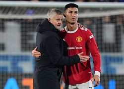 Ronaldo là vấn đề lớn với HLV Man United kế tiếp