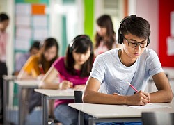 Nam sinh mạnh dạn thi IELTS lấy điểm 6.0 nhưng chỉ nhắn tin một câu là đủ biết rớt từ vòng gửi xe rồi!