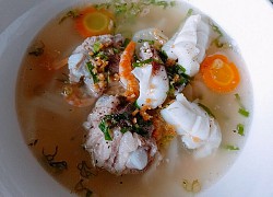 Bánh canh mực đậm đà