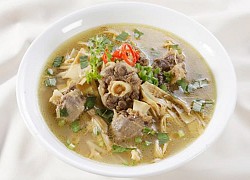 Canh măng khô đuôi bò