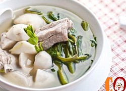 Canh rau dền khoai sọ