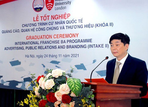 Học viện Báo chí tổ chức tốt nghiệp cho cử nhân quốc tế