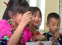 Lên thời sự, bé gái dân tộc ở Thanh Hoá được truy tìm vì ngoại hình tiểu mỹ nhân