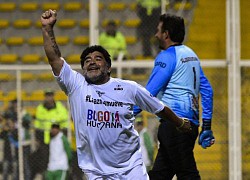 Maradona mãi là cậu bé vàng của bóng đá