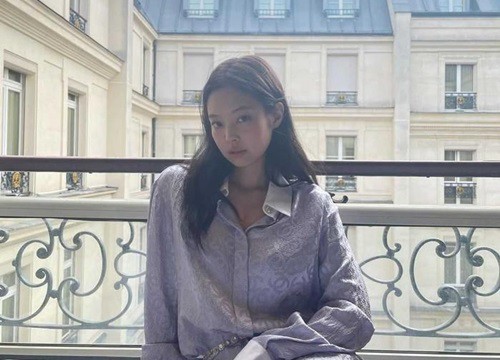 Jennie, Rose (BLACKPINK) nhận triệu like khi diện chuỗi hạt đeo eo duyên dáng, đáng yêu hết nấc