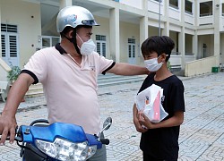 Người hàng xóm "cầu cứu" máy khắp nơi để cậu học trò được học trực tuyến