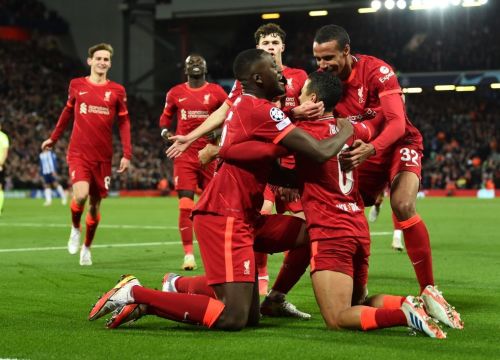 Thiago ghi siêu phẩm sút xa khó tin, Liverpool nối dài mạch toàn thắng ở Champions League