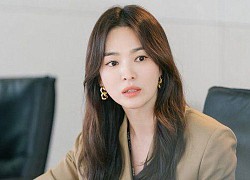 Fan 'sốt sình sịch' với 'áo khoác Song Hye Kyo'