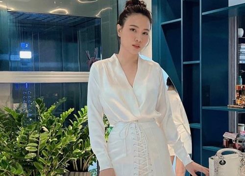 Đàm Thu Trang diện đồ 'lady boss' kín đáo chẳng cần khoe body mà vẫn cực thu hút, sang trọng